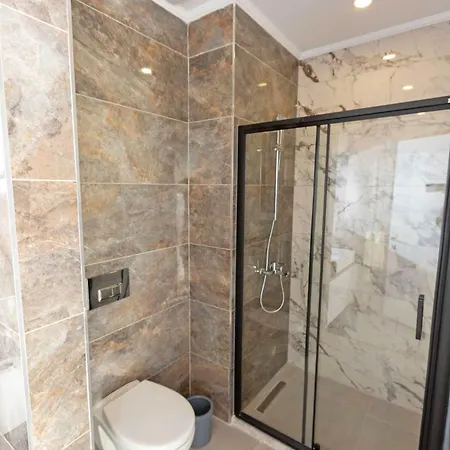 Apartment Cruise 3bed Luxury With Private Pool In Kyrenia By Holidaykeys *