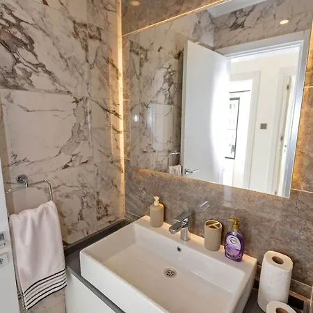 Cruise 3bed Luxury With Private Pool In Kyrenia By Holidaykeys Apartment *