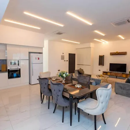 Cruise 3bed Luxury With Private Pool In Kyrenia By Holidaykeys