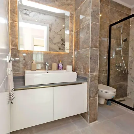 Cruise 3bed Luxury With Private Pool In Kyrenia By Holidaykeys Apartment